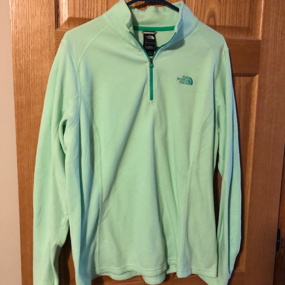 NWOT Mint green North Face quarter zip fleece.